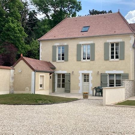 Gîte Les aurégats Maligny Exterior foto